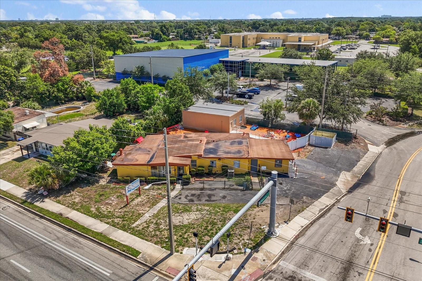 1307 N Pine Hills Rd Property Photo