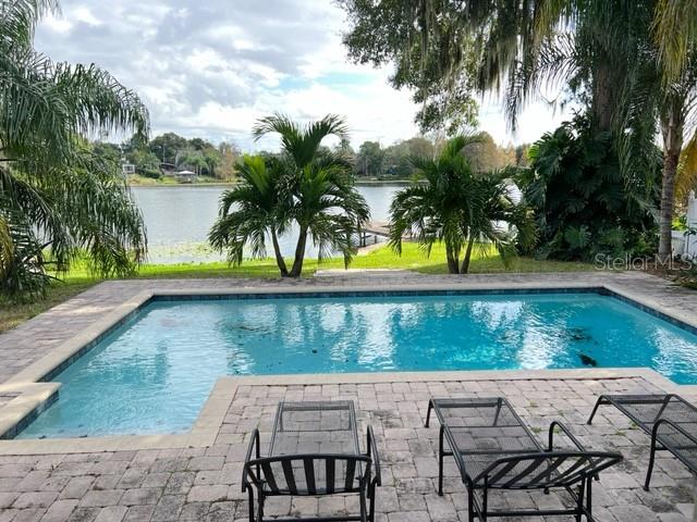 2615 S Crystal Lake Dr Property Photo 1