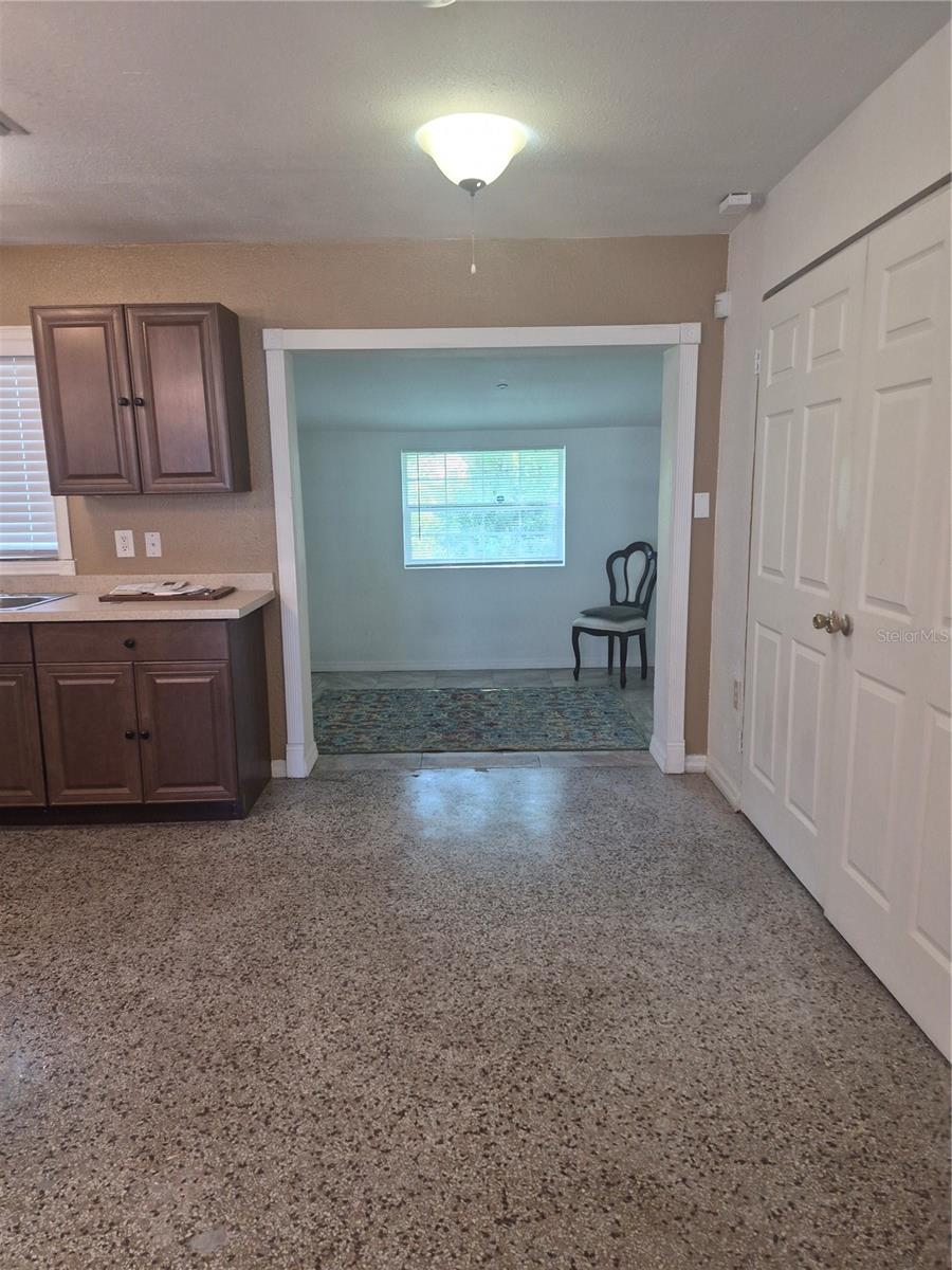 2103 Mantilla Ave Property Photo 5