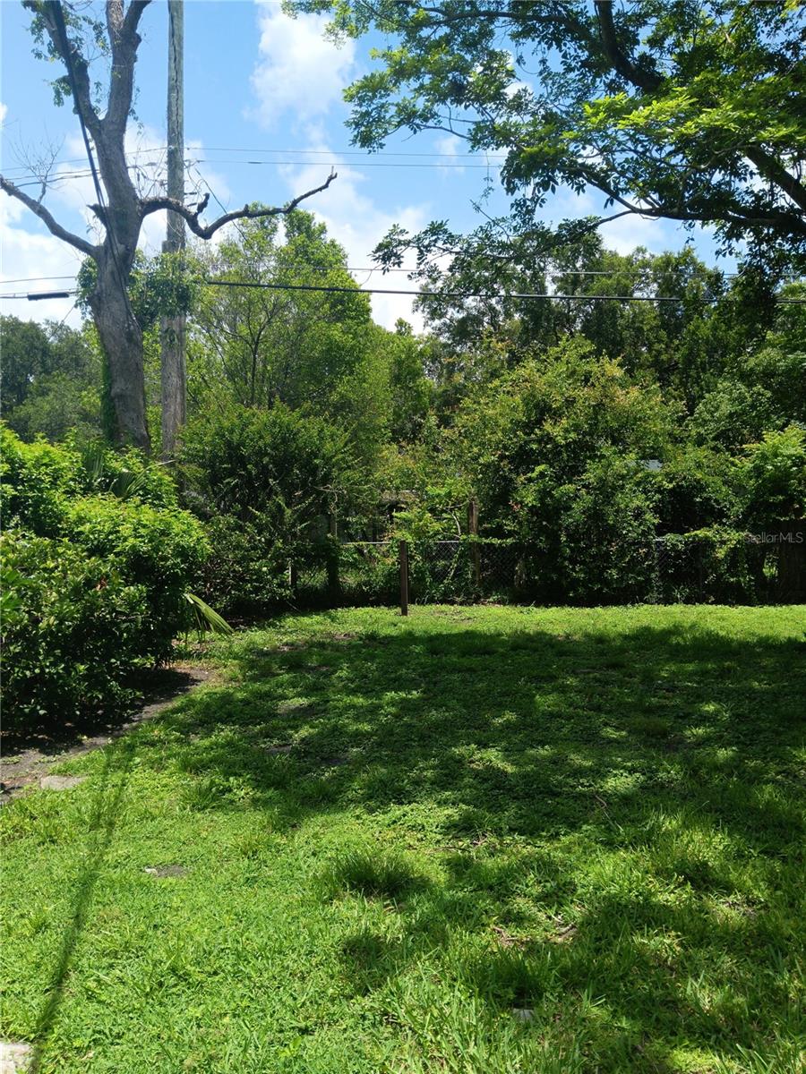2103 Mantilla Ave Property Photo 23