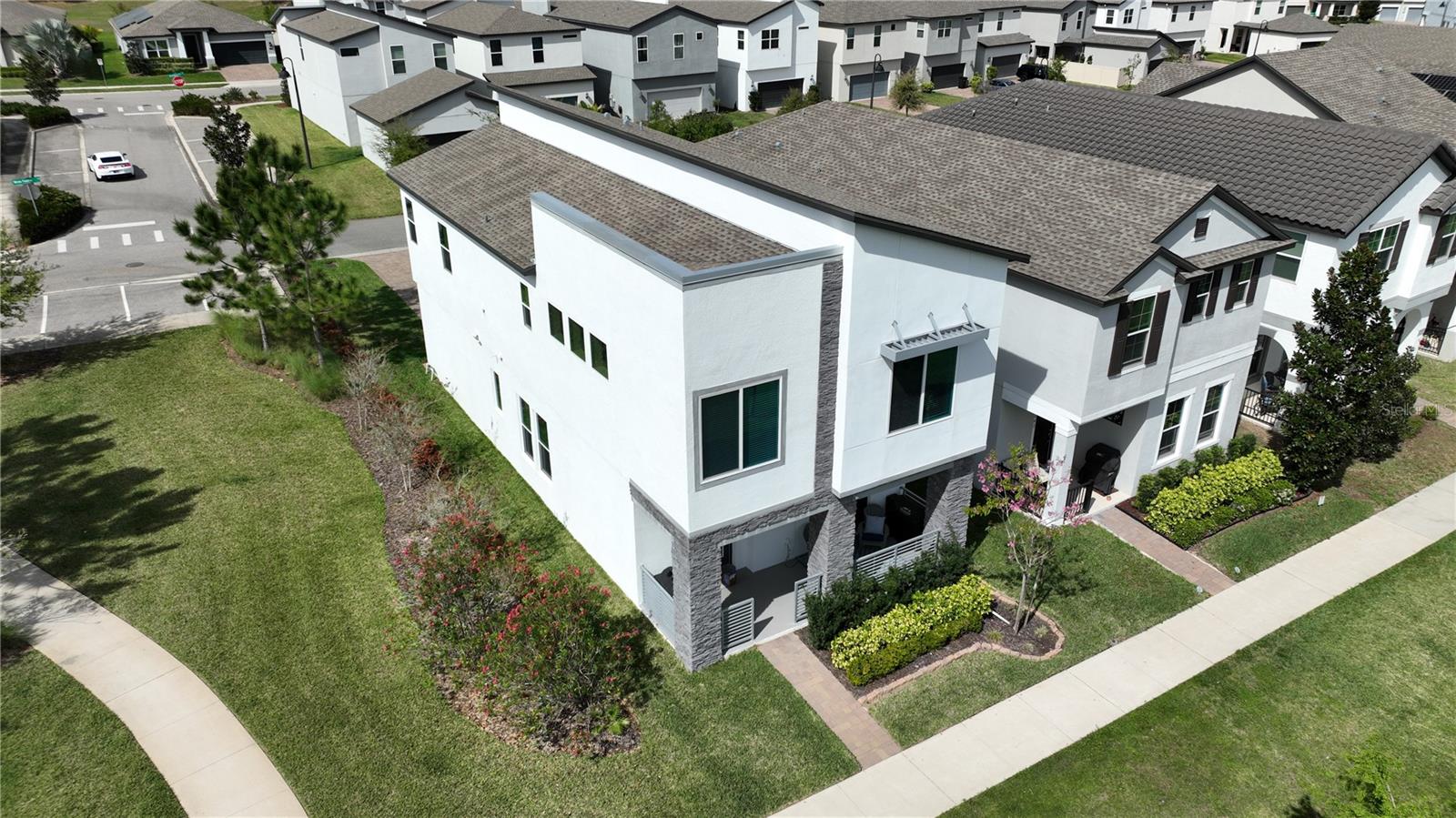 2035 White Feather Loop Property Photo 1