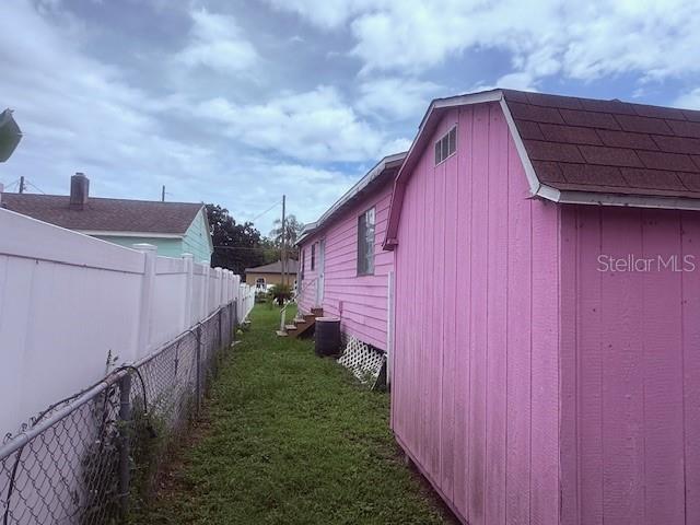 1038 26th St Property Photo 6