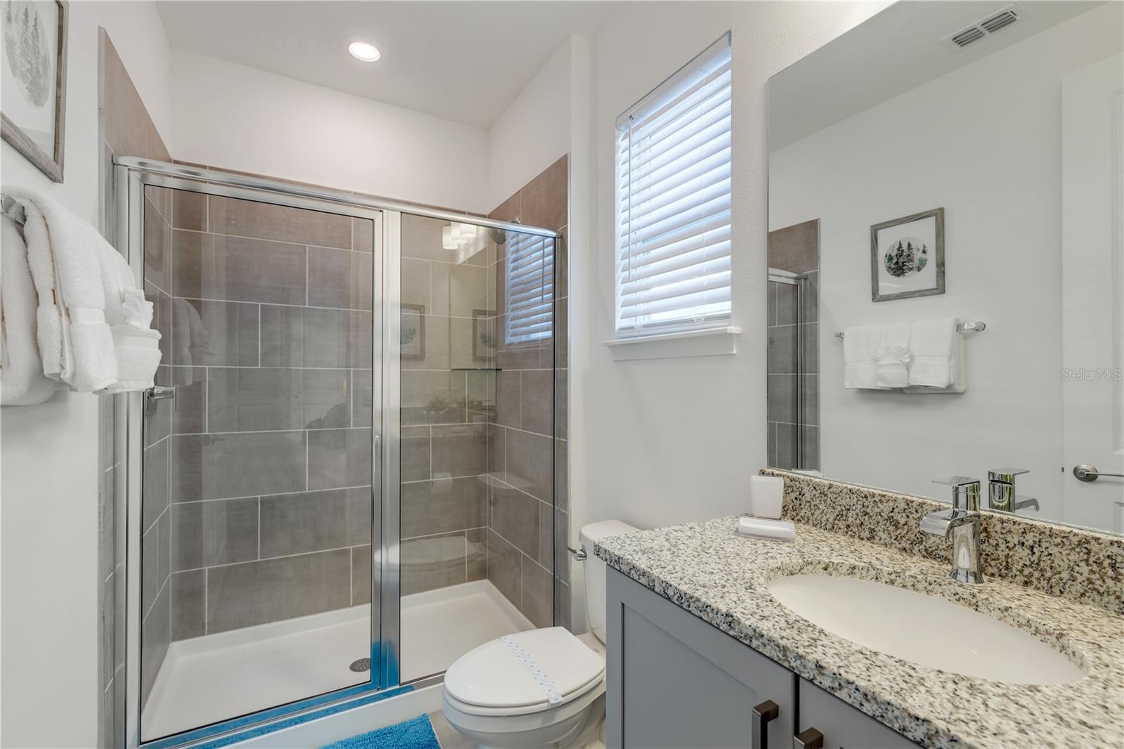 884 Golden Bear Dr Property Photo 36