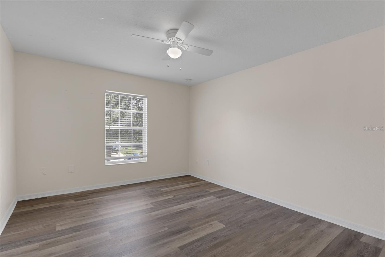 2255 Tealwood Cir Property Photo 15