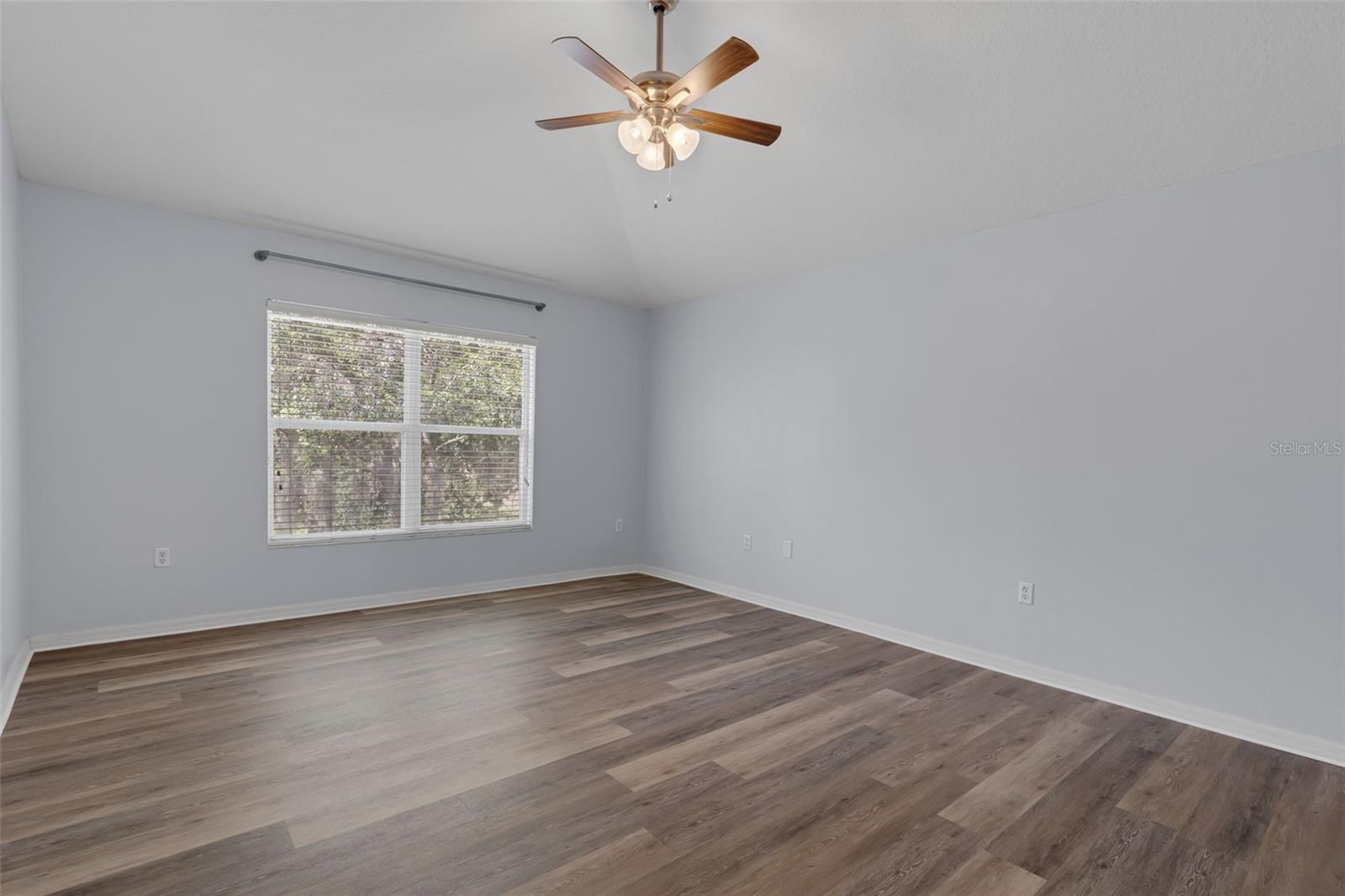 2255 Tealwood Cir Property Photo 18