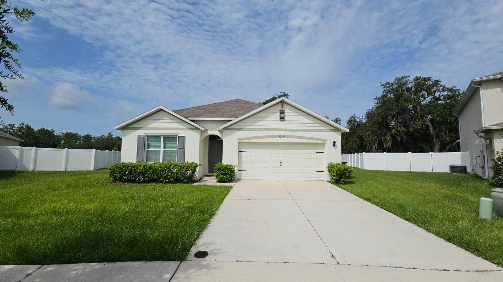 3639 Scarlet Oak Dr Property Photo 1