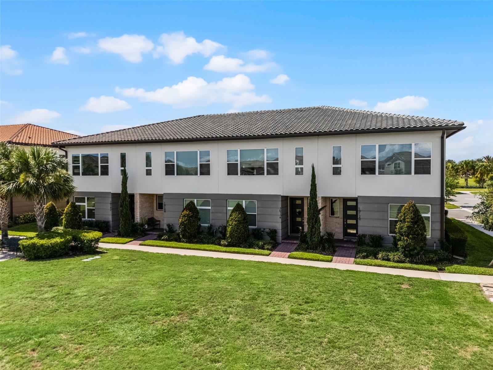 10108 SUNNIFA ALY Property Photo 1