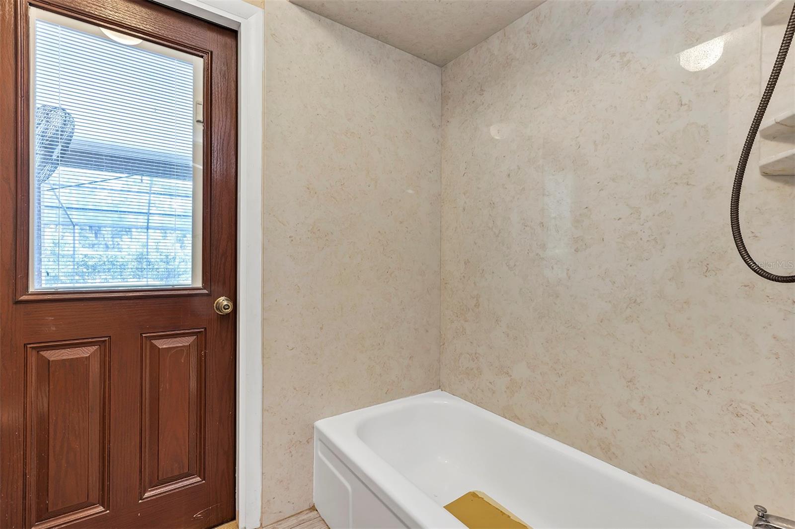 1071 Deer Run Dr Property Photo 26