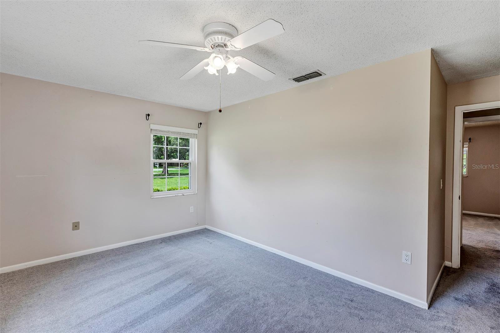 1071 Deer Run Dr Property Photo 28