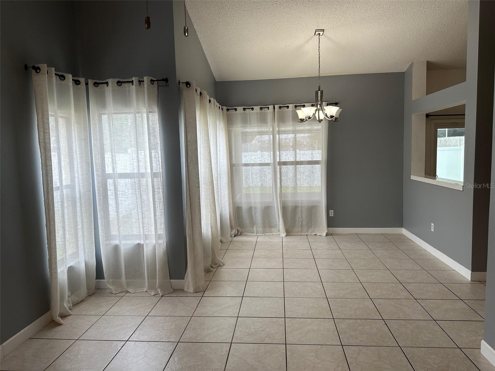 3976 Waterview Loop Property Photo 5