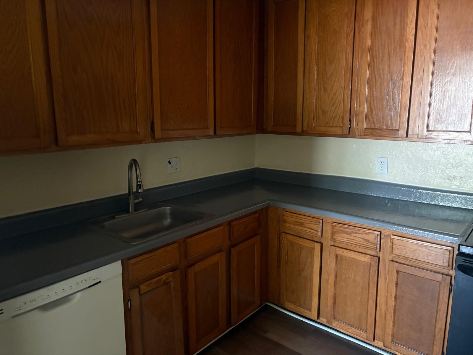 4015 Versailles Dr #4015f Property Photo 3