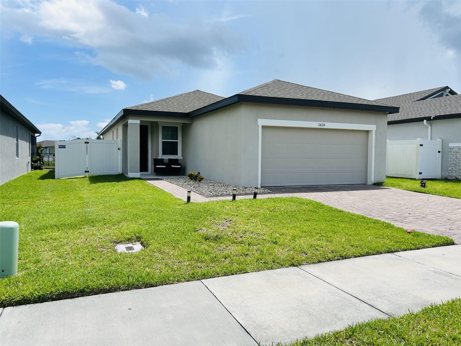 2824 Neverland Dr Property Photo 1