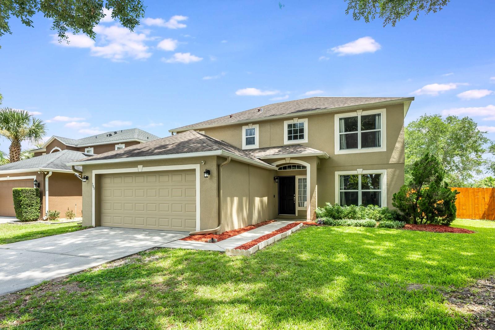 100 MONTEREY OAKS DR