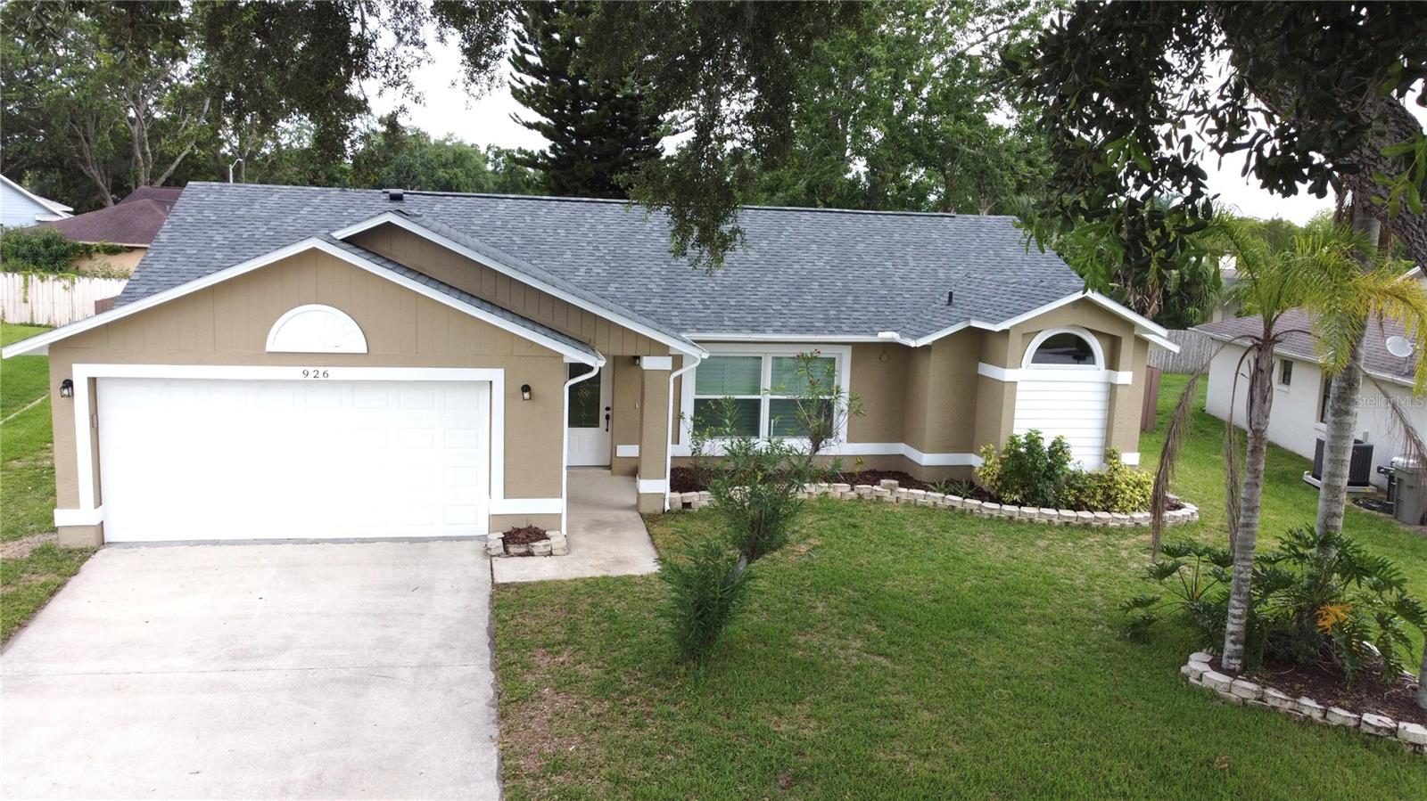 926 Freshmeadow Ct Property Photo 1