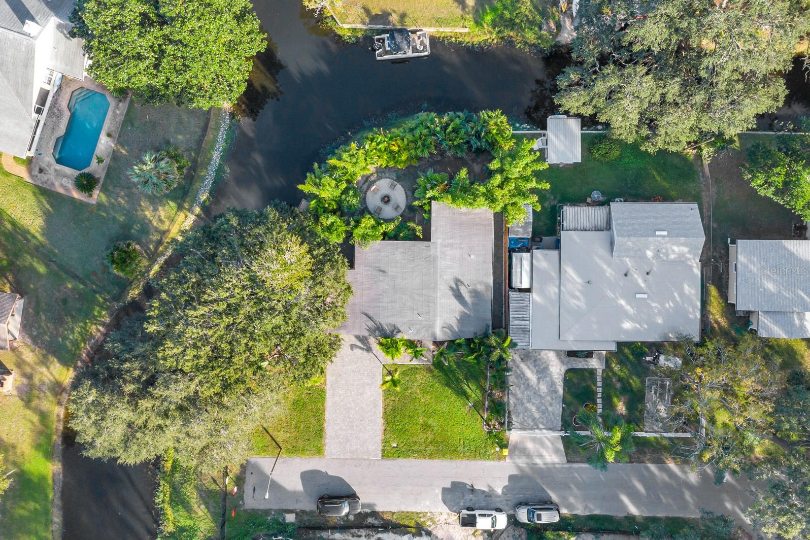 6805 Barby Ln Property Photo 1
