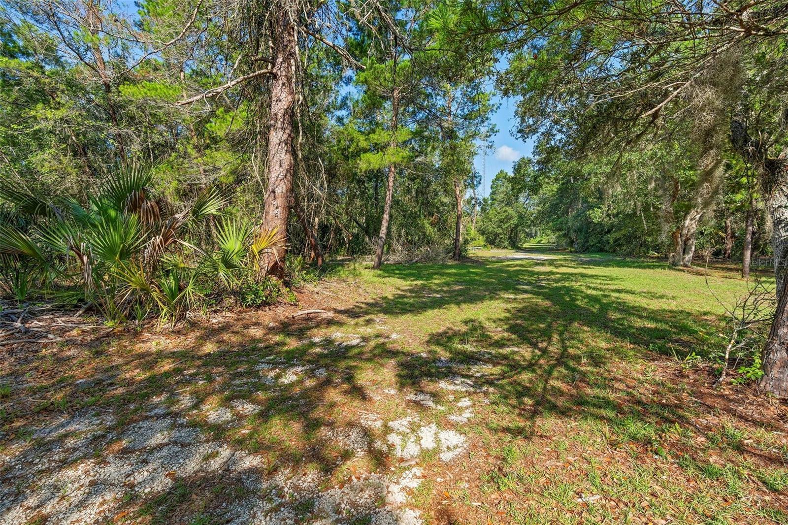 1835 S Glencoe Rd Property Photo 8