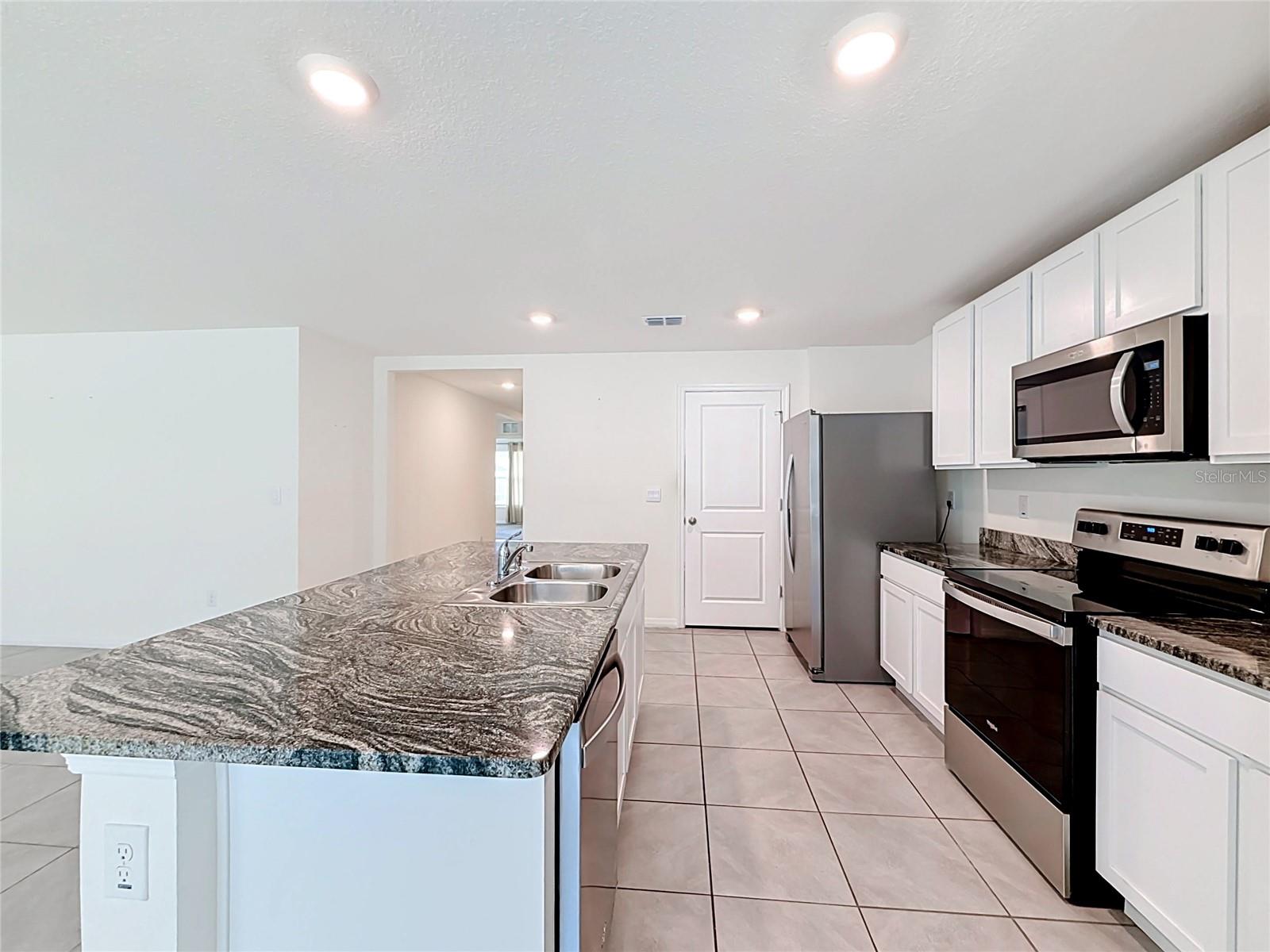 7161 Sw 135th Pl Property Photo 8