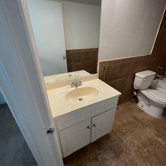 415 Wymore Rd #101 Property Photo 12