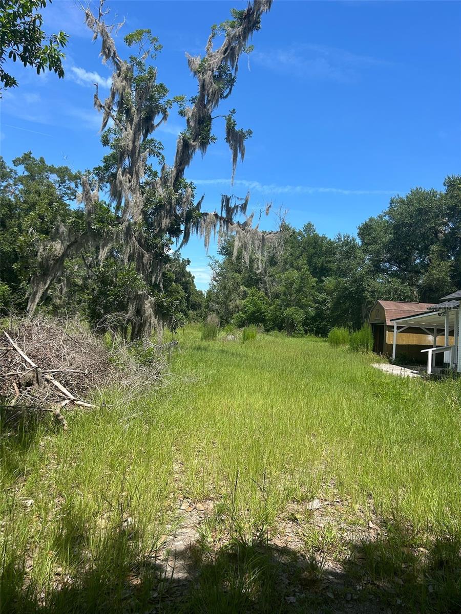 1059 S Moody Rd Property Photo 12
