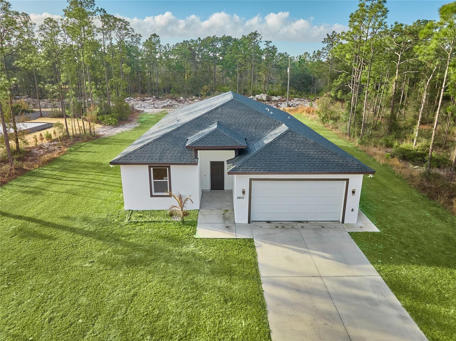 3431 Orchid Dr Property Photo 2