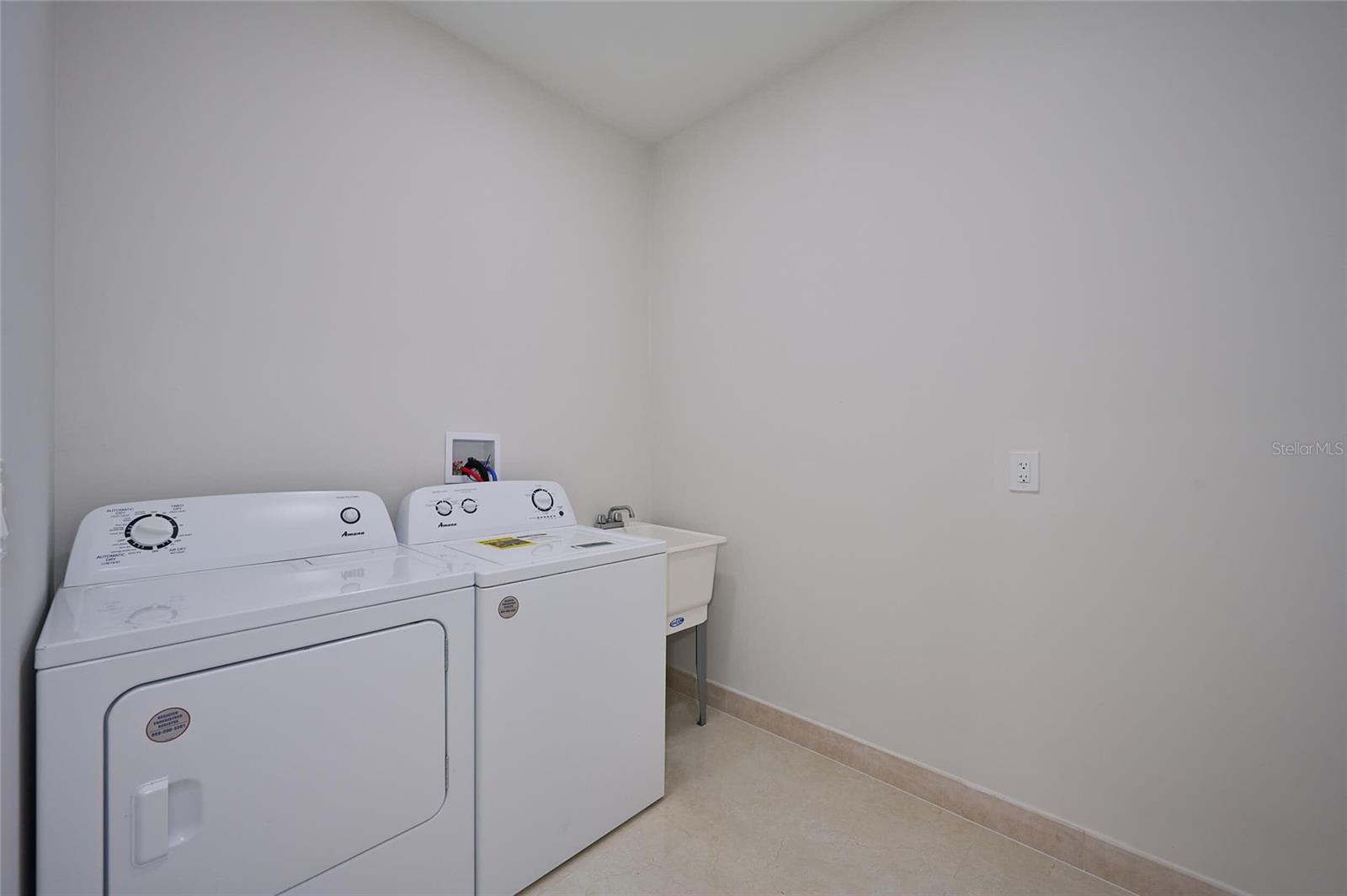 3431 Orchid Dr Property Photo 29