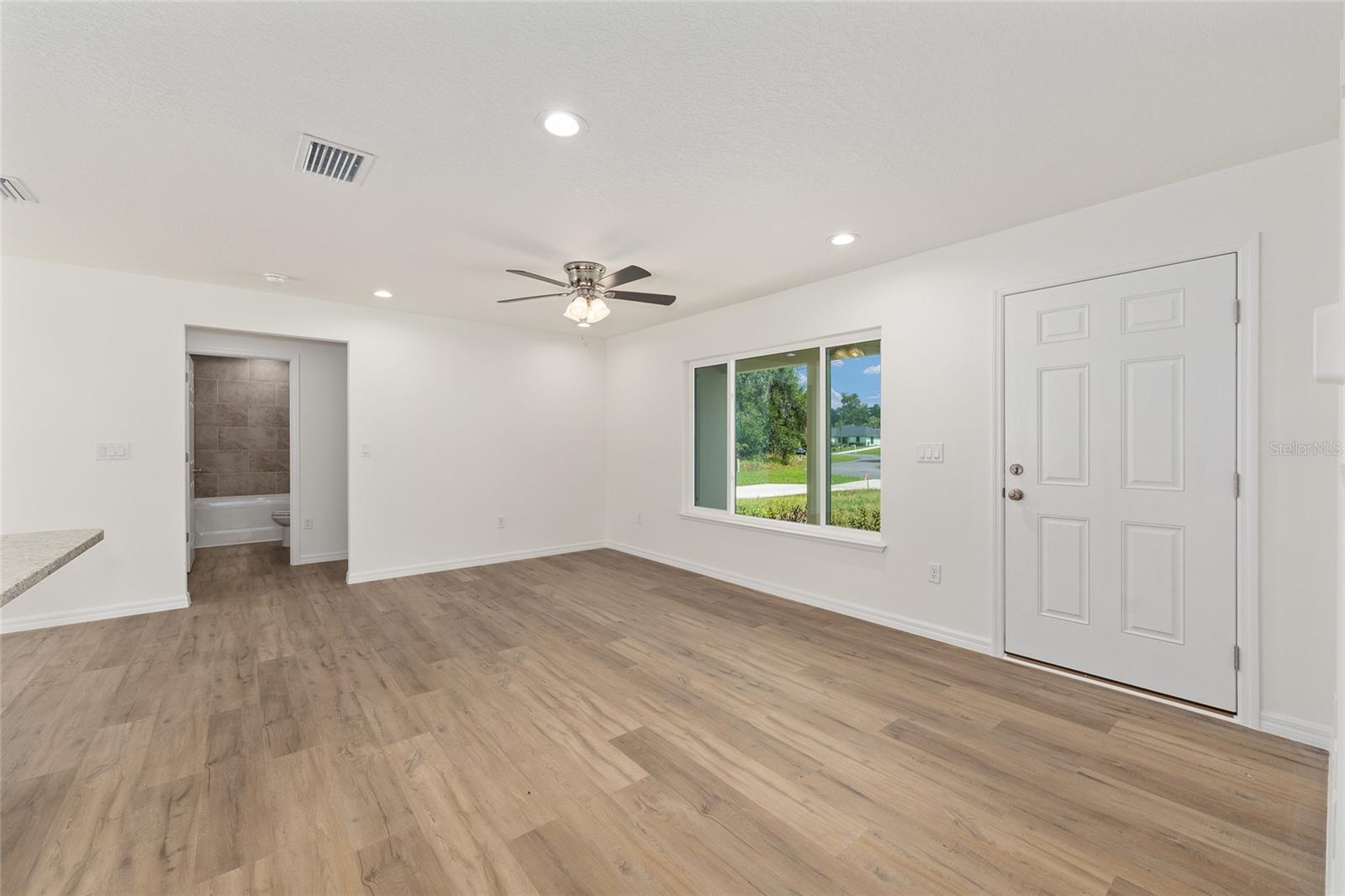 13031 Ne 7th Loop Property Photo 10