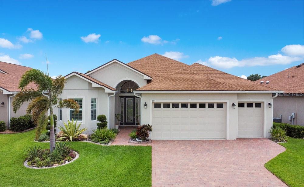 1104 SAWGRASS DR Property Photo 1