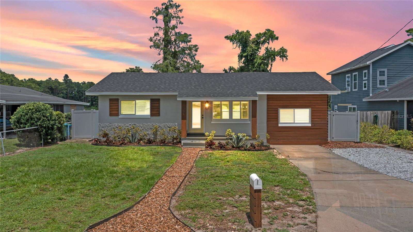 840 Bethune Dr Property Photo 1