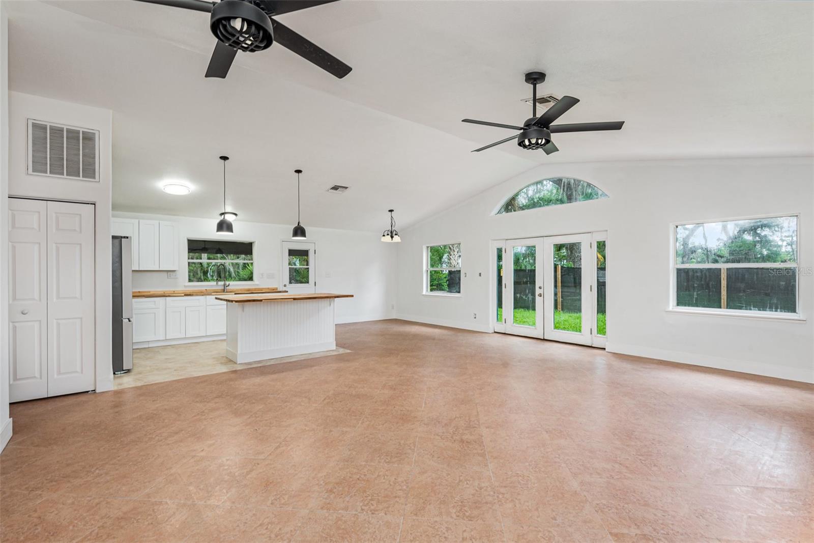 4085 Cypress Bend Property Photo 6