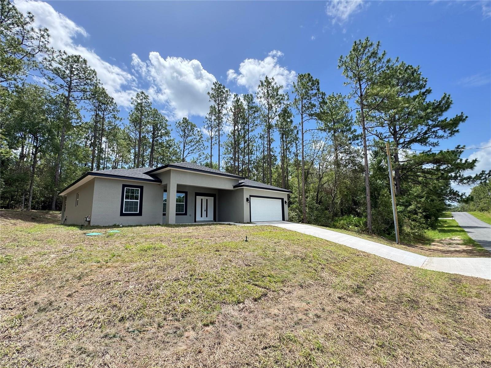 7687 N Quibble Ave Property Photo 4