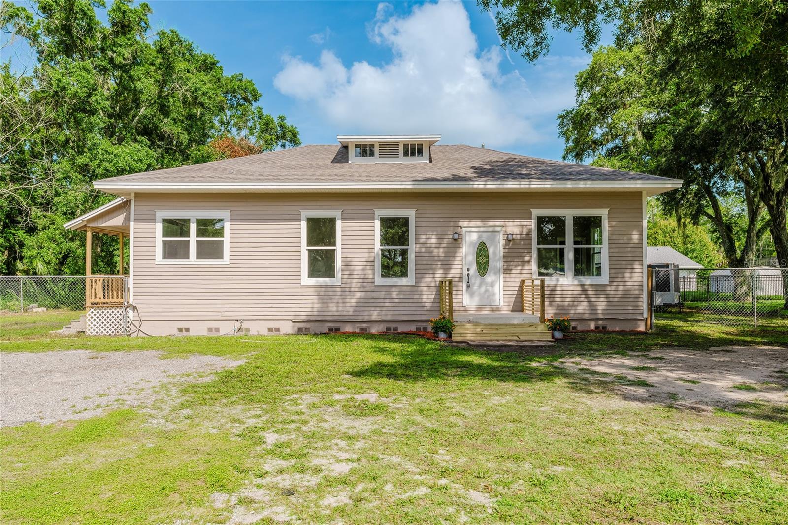 1480 Wauchula St Property Photo 1