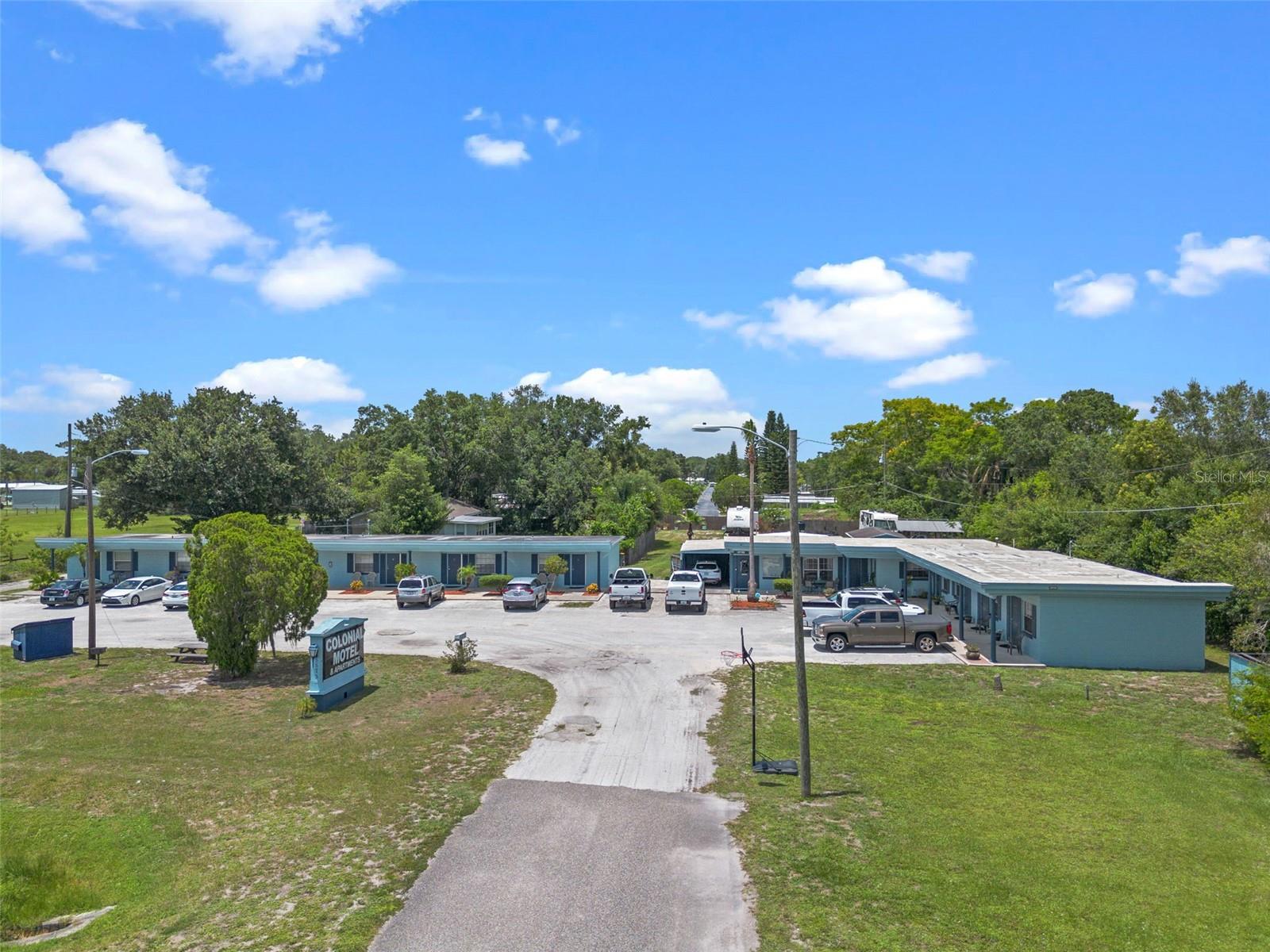 5575 E Irlo Bronson Memorial Hwy Property Photo 1