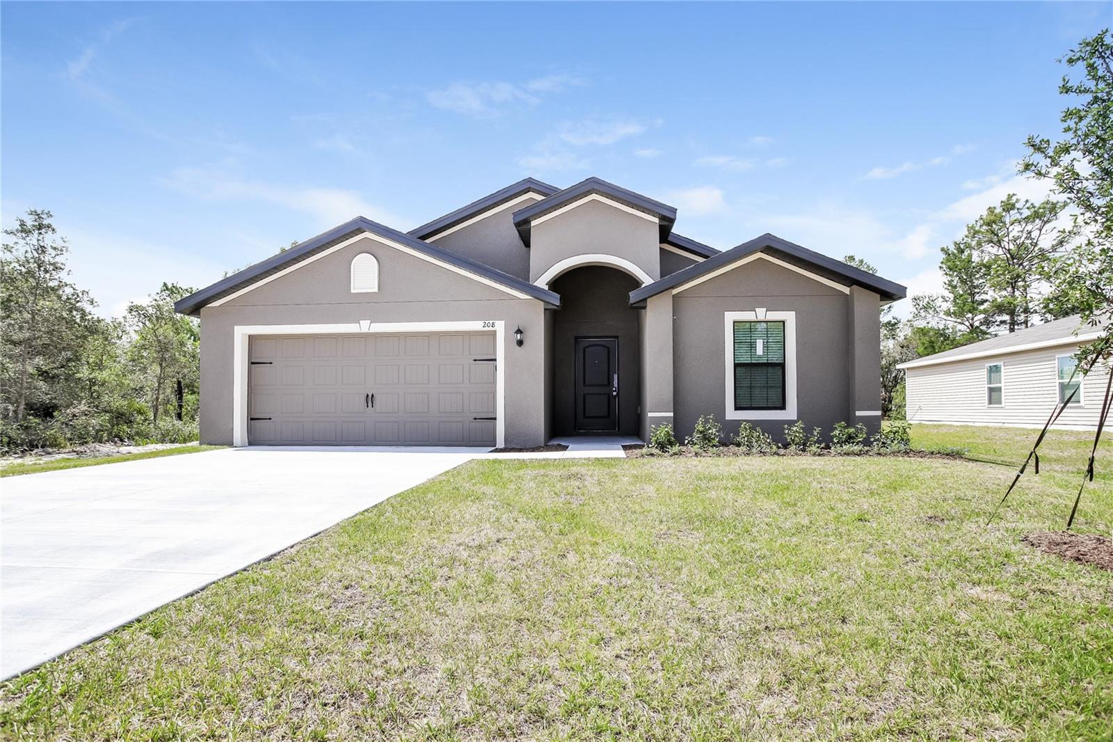 208 Hyacinth Ct Property Photo 1