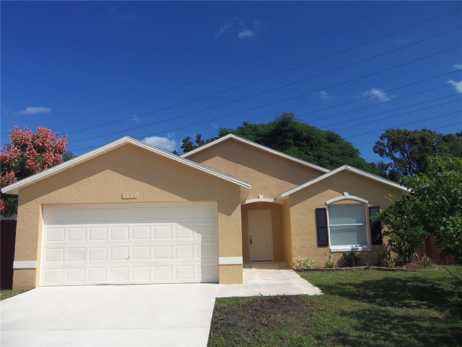 1021 GOLFSIDE CT