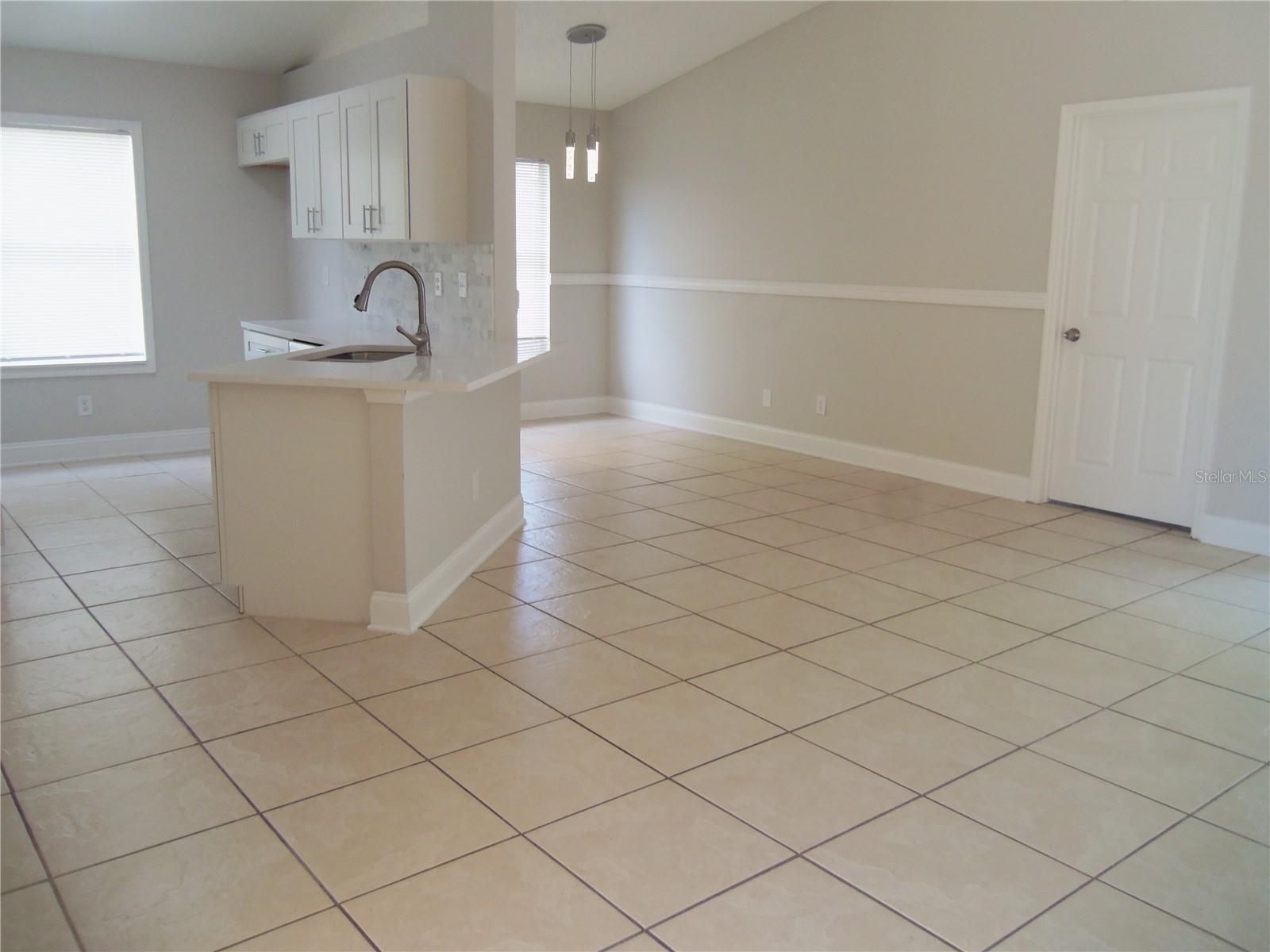 1021 Golfside Ct Property Photo 15