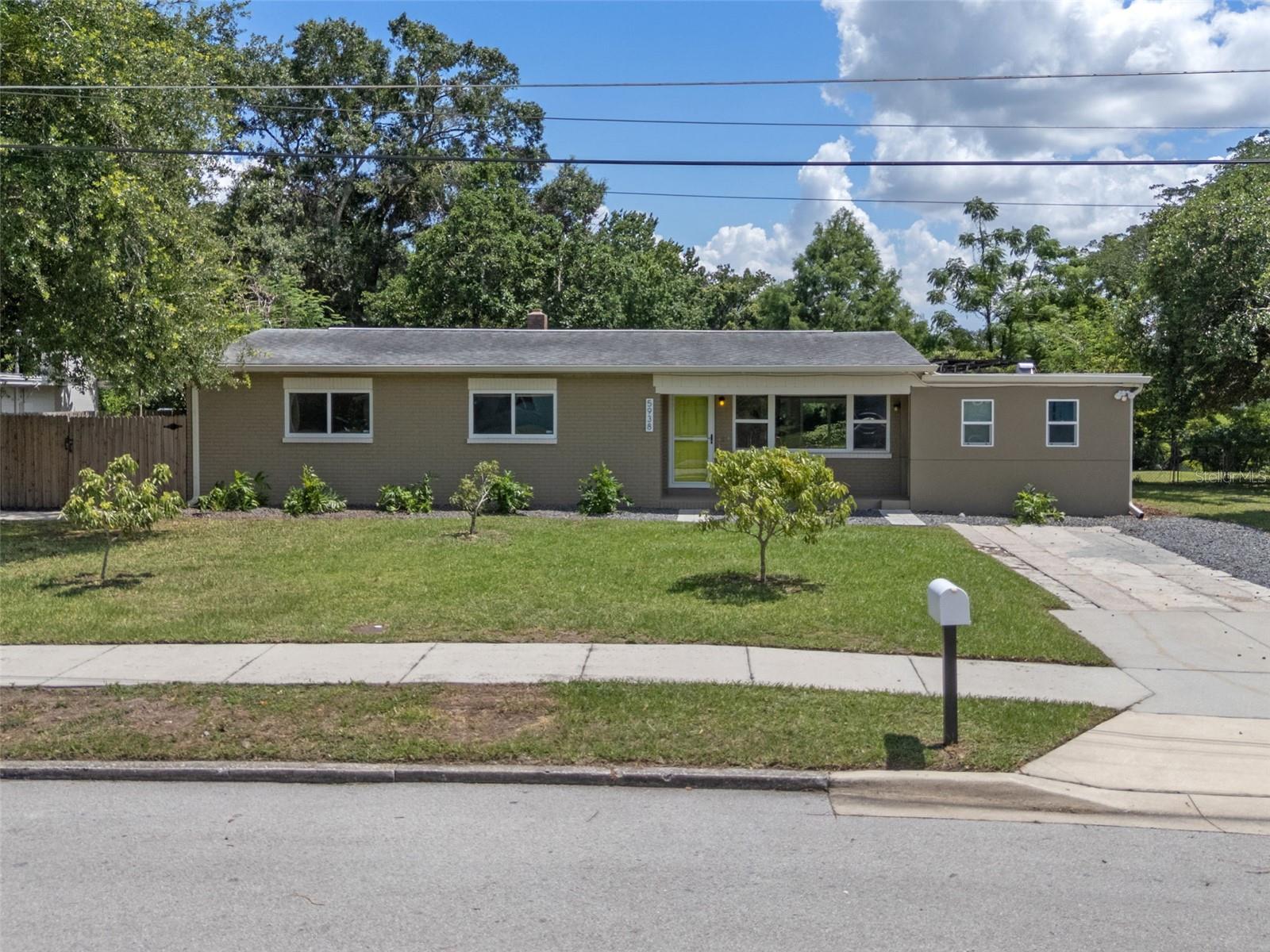5938 Mimosa Dr Property Photo 1