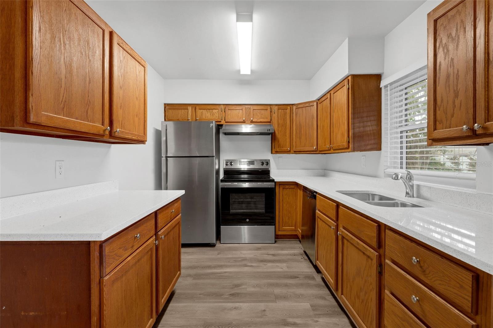 203 E Lakeview Ave Property Photo 11