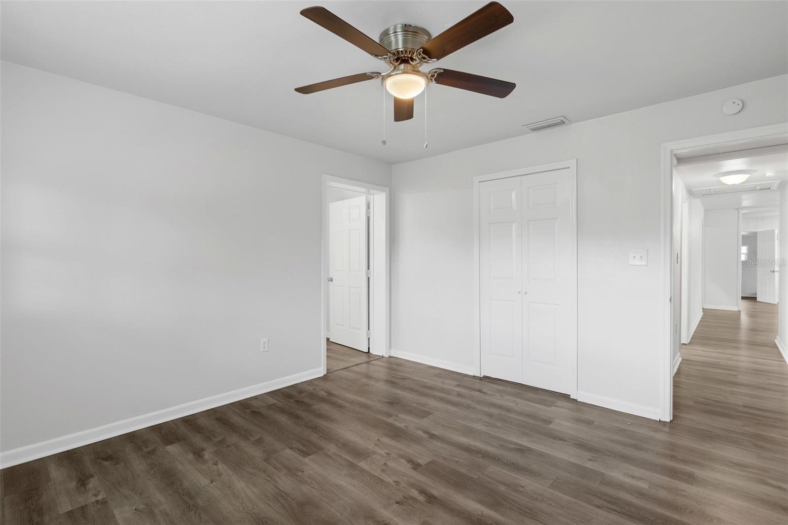 203 E Lakeview Ave Property Photo 14