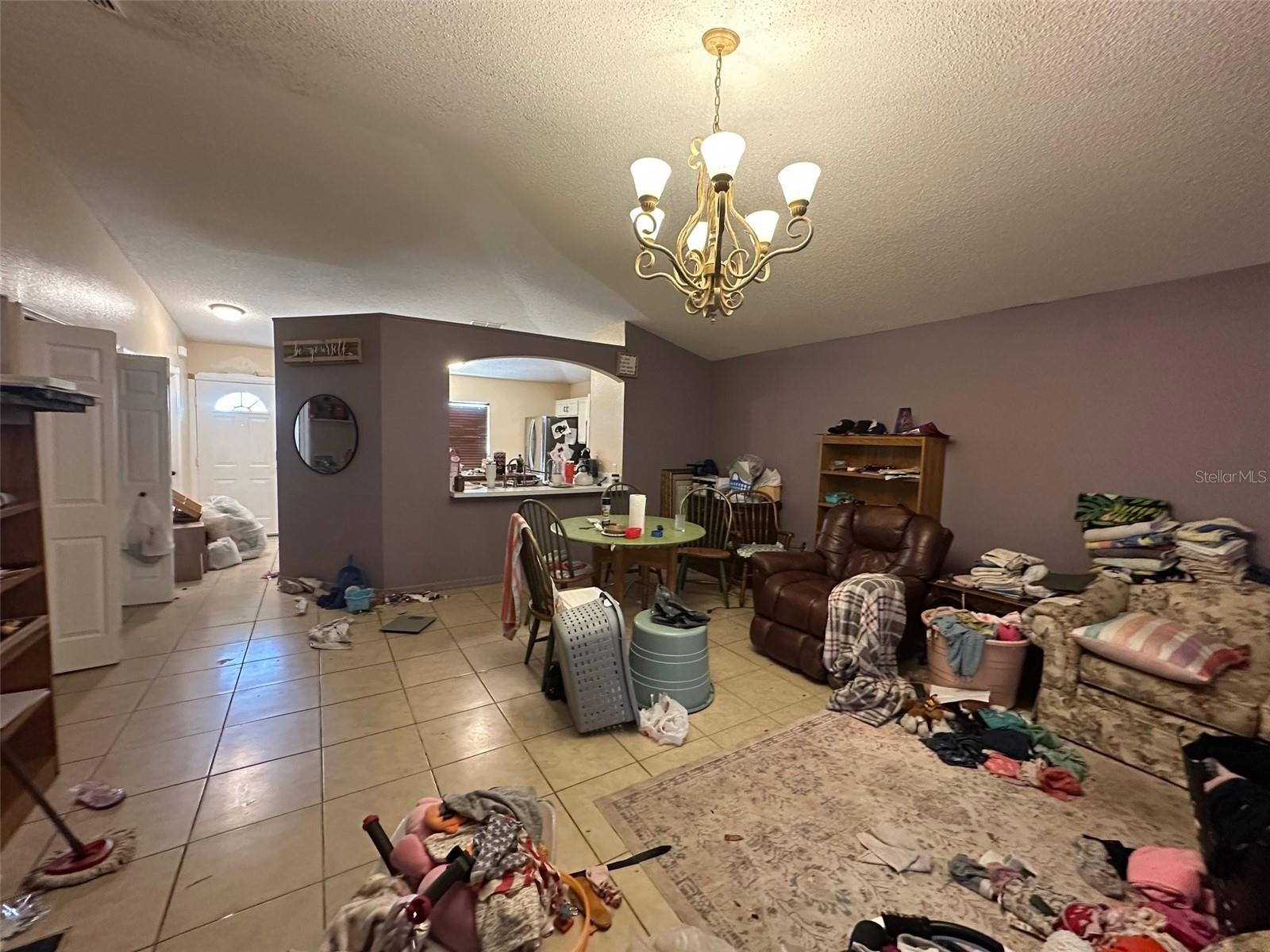 1909 Lakeview Pl Property Photo 4