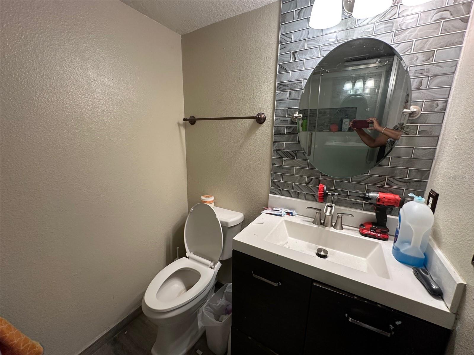 1909 Lakeview Pl Property Photo 5