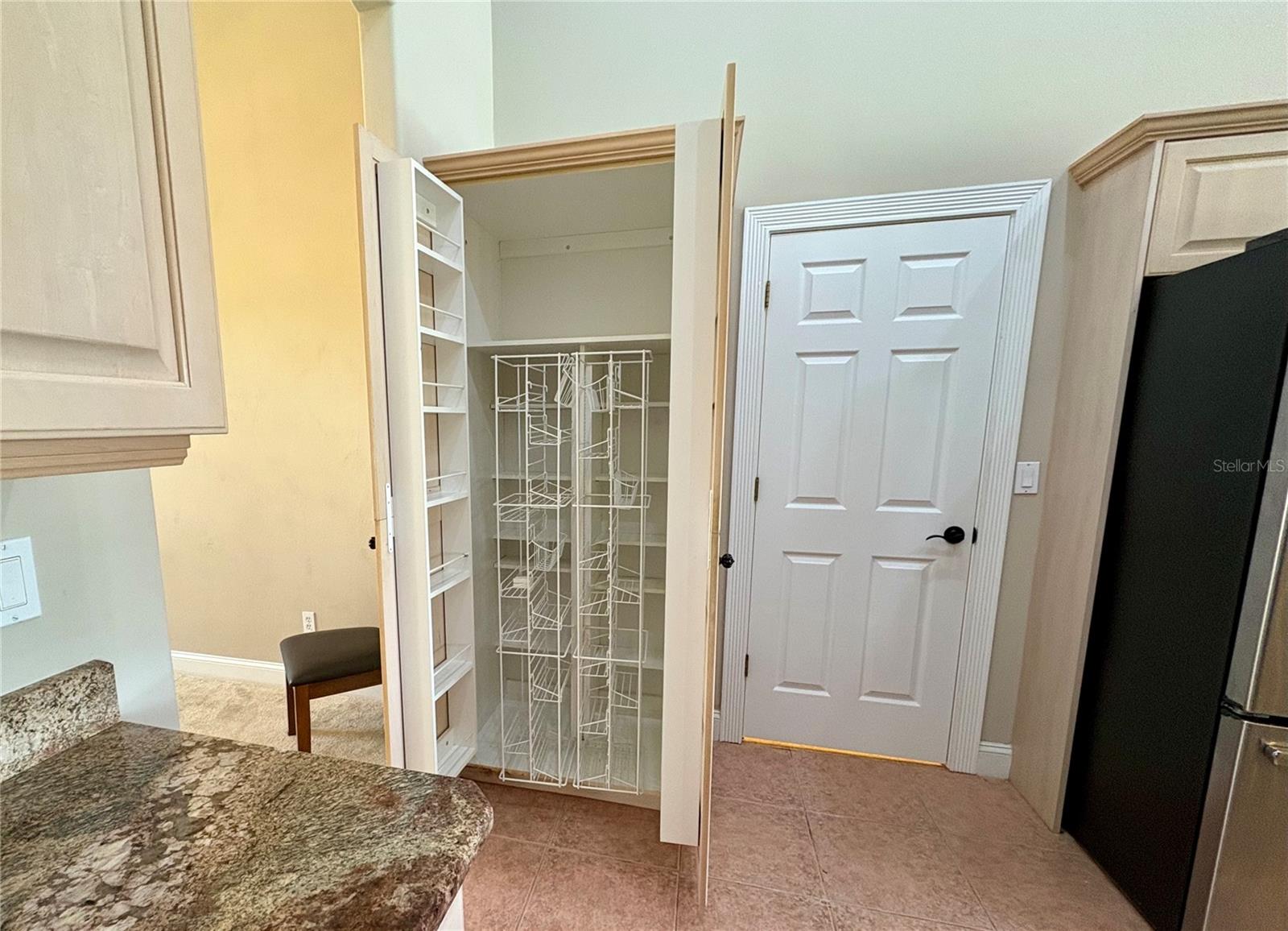 800 Sterling Chase Dr Property Photo 17
