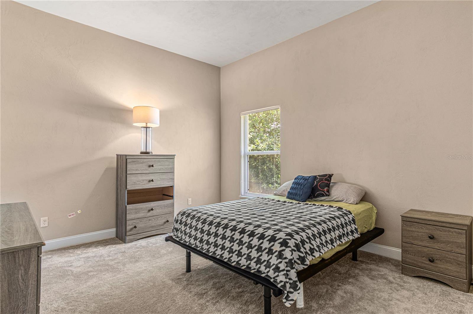 800 Sterling Chase Dr Property Photo 30