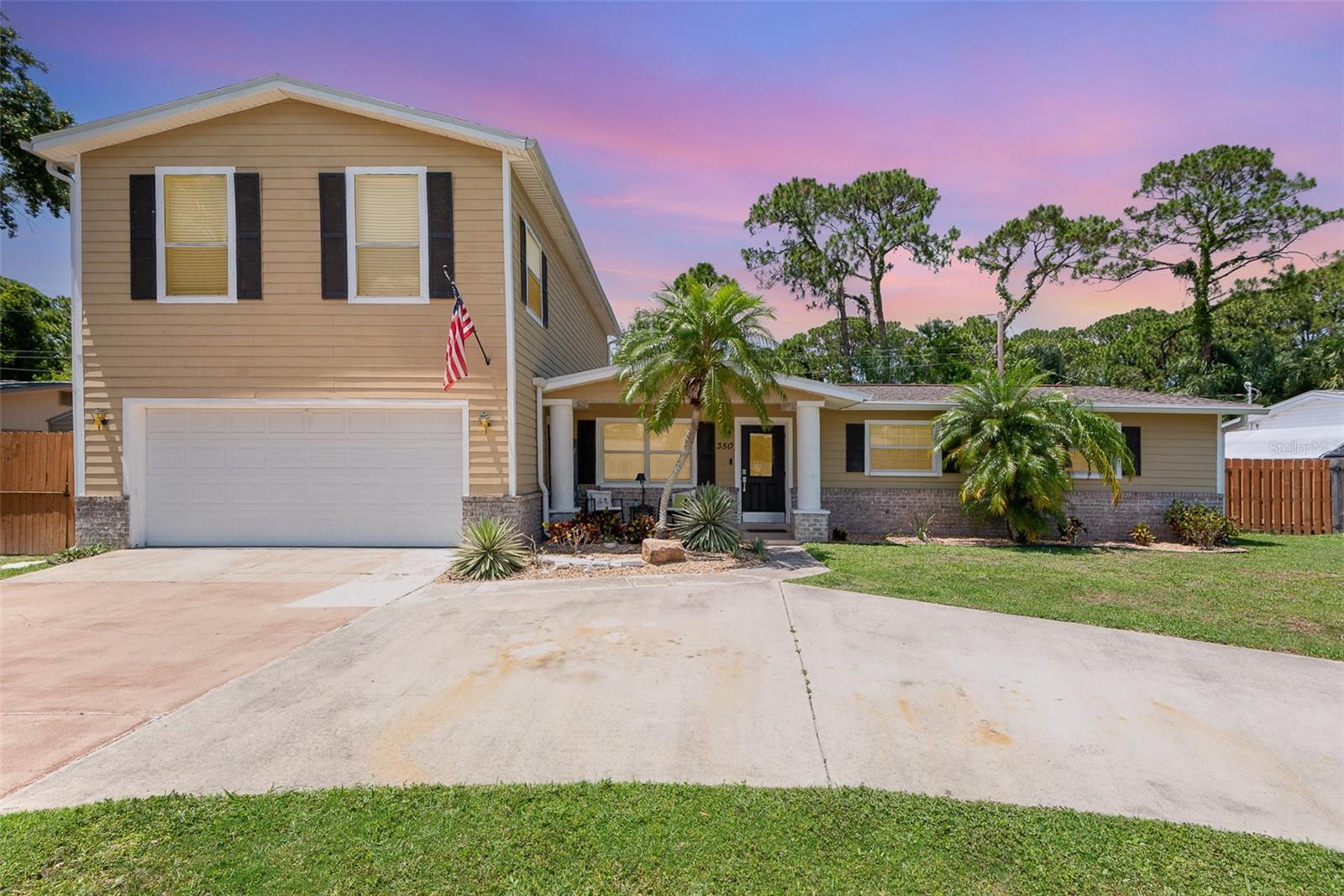 350 Brentwood Ct Property Photo 1