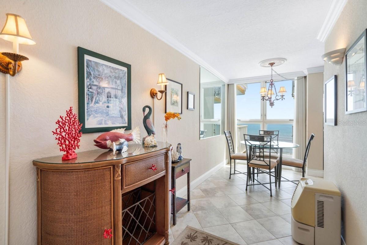 5201 S Atlantic Ave #703a Property Photo 9