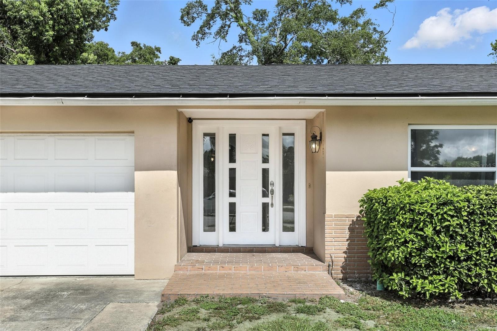 161 Peacock Property Photo 1