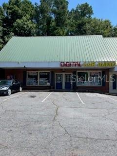 2300 Shallowford Rd Property Photo 1