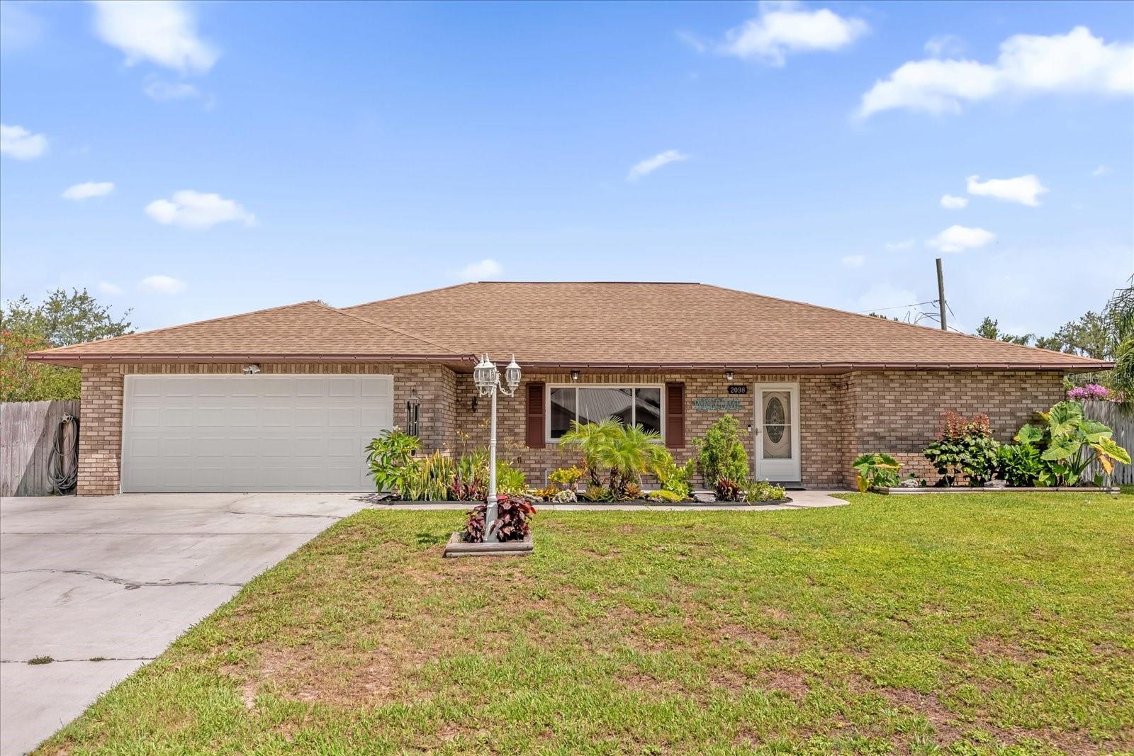 2098 Heathwood St Property Photo 1