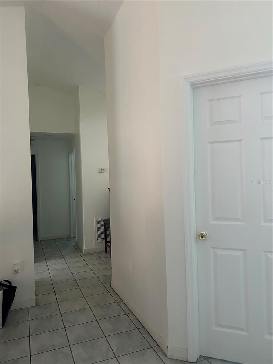 431 Eagle Dr Property Photo 5