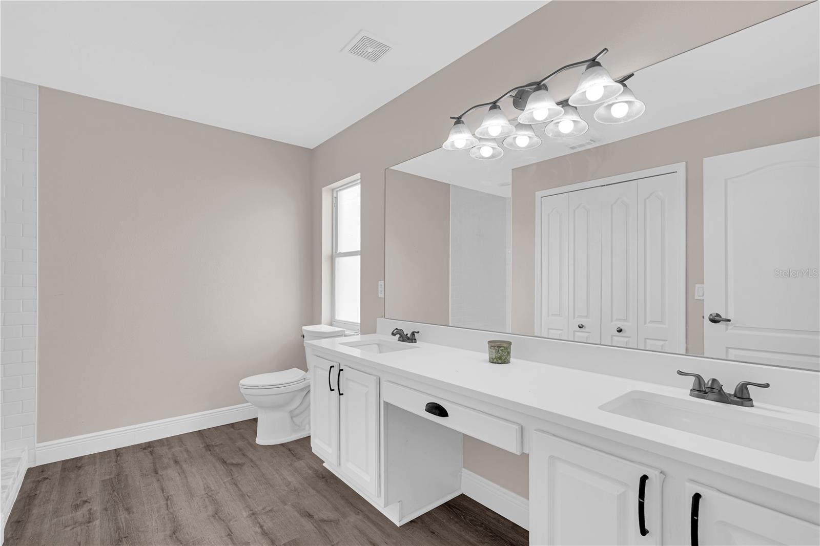 11644 Pineloch Loop Property Photo 9