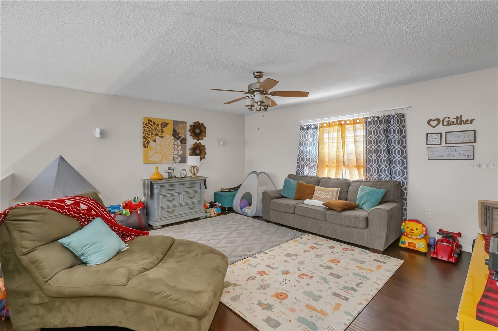 1767 N Merrick Dr Property Photo 24